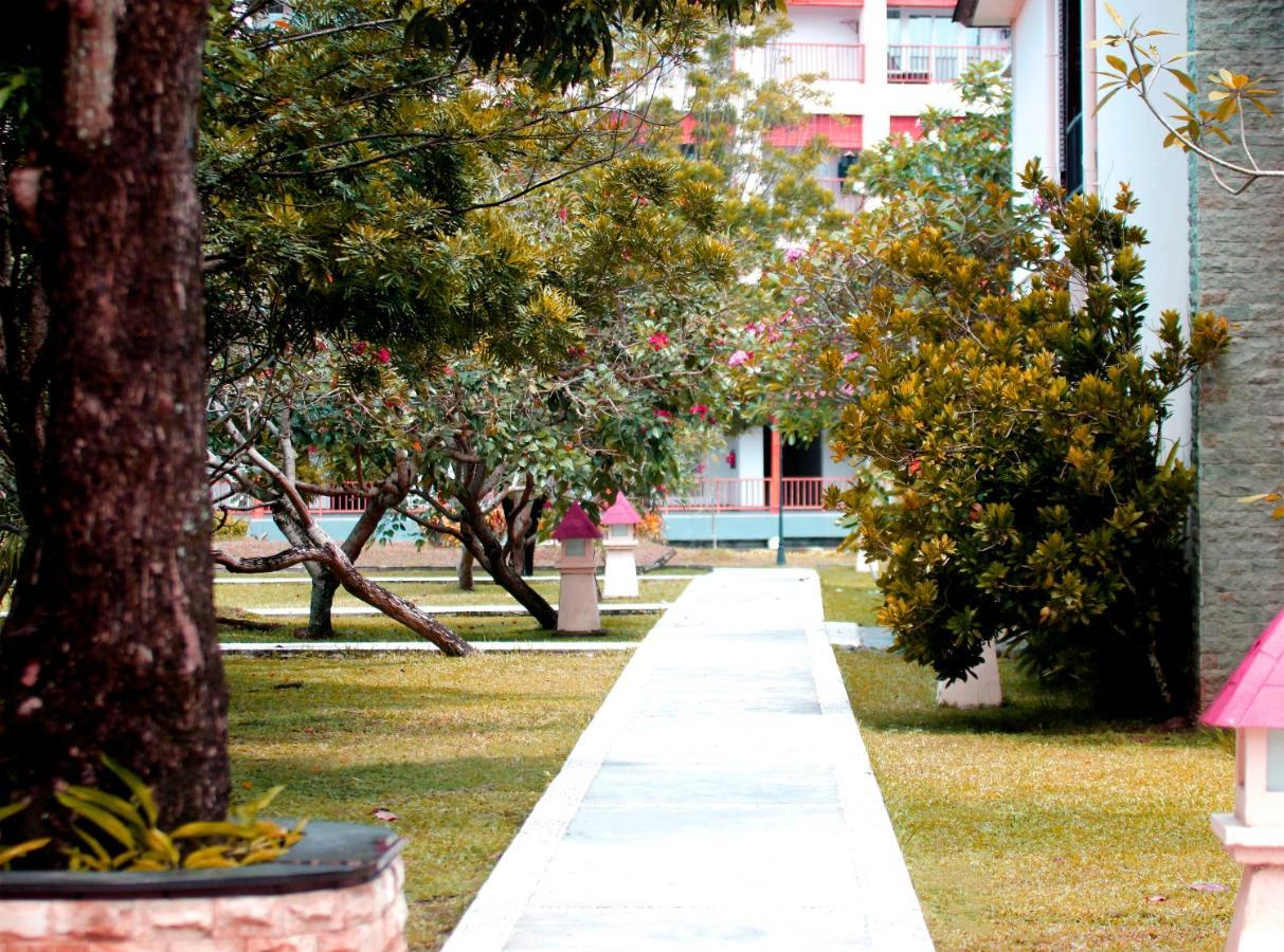 Ndc Resort & Spa Manado Exterior foto